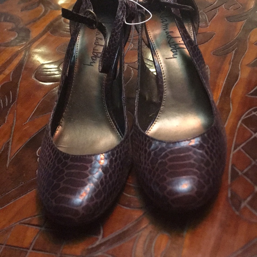 SAM&LIBBY ANKLE STRAP HEELS SIZE 8 1/2